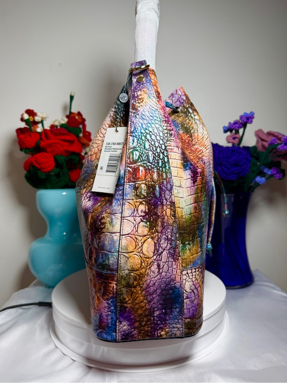 Brahmin Marlowe Bucket Bag in Fallstruck Melbourne Croc Embossed NWT and COA - Picture 3 of 10